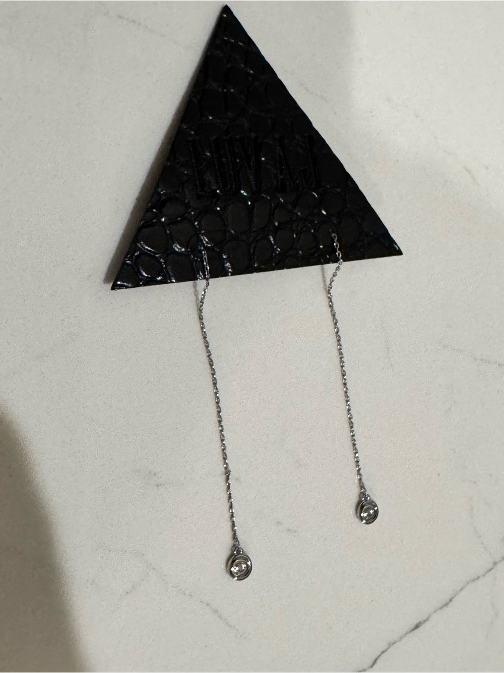 NWT🤩 LUV AJ  shell coil threader earrings
